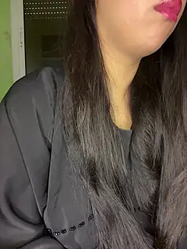 Mayacrayzi online show from 10, 4, 2026