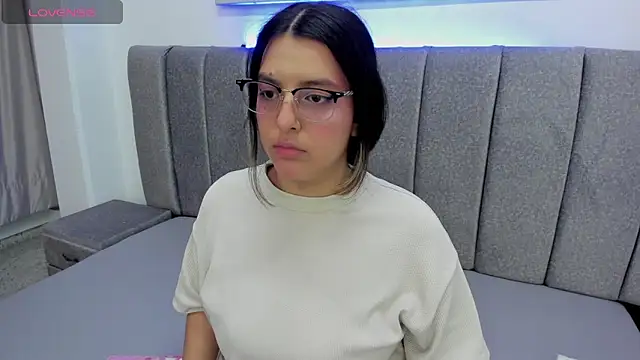 samantha stan online show from 13, 4, 2026