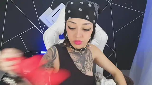 Snapshot of farichell chatting on 23, 10, 2025 farichell online show from 23, 10, 2025