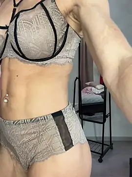 Snapshot of Milf_Tea chatting on 26, 2, 2025 Milf Tea online show from 26, 2, 2025