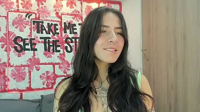 Mhelanny2 online show from 8, 3, 2025