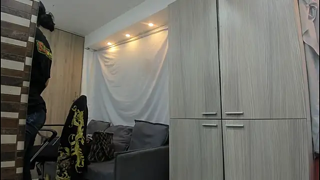 Mhelanny2 online show from 25, 11, 2025