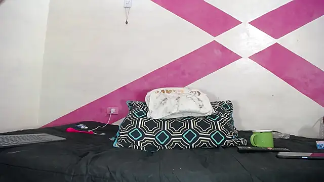 Snapshot of MIA_luxce29 chatting on 31, 1, 2025 MIA luxce29 online show from 31, 1, 2025