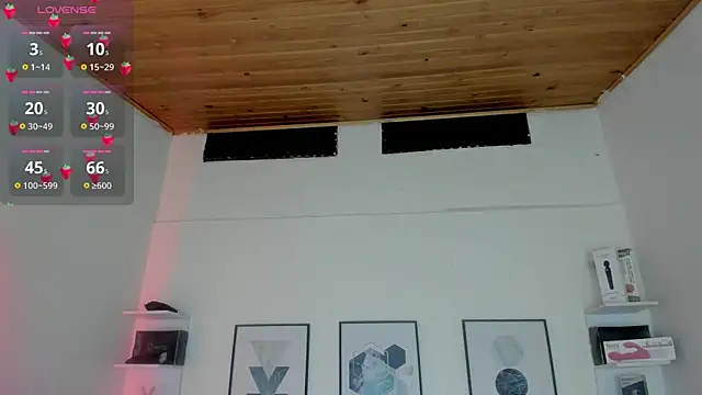 Snapshot of cristal__hot_1 chatting on 18, 1, 2025 cristal hot 1 online show from 18, 1, 2025