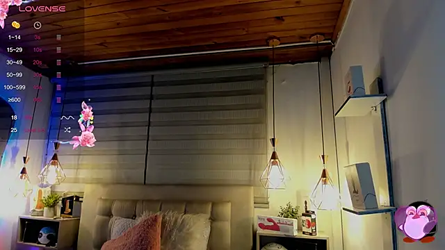 Snapshot of cristal__hot_1 chatting on 19, 9, 2025 cristal hot 1 online show from 19, 9, 2025