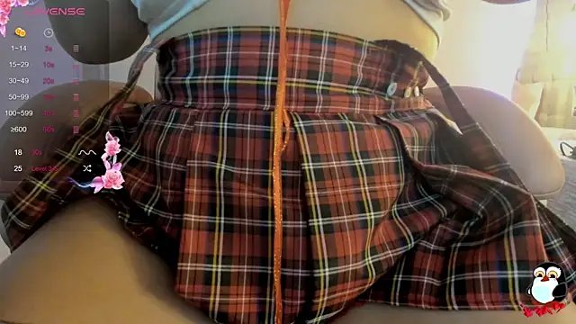 Snapshot of cristal__hot_1 chatting on 6, 10, 2025 cristal hot 1 online show from 6, 10, 2025