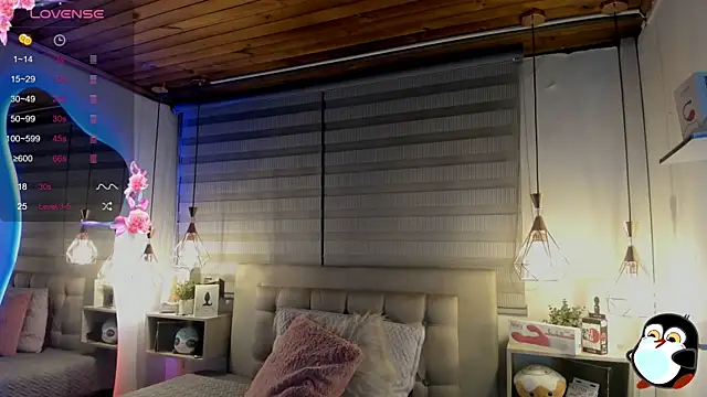 Snapshot of cristal__hot_1 chatting on 17, 10, 2025 cristal hot 1 online show from 17, 10, 2025