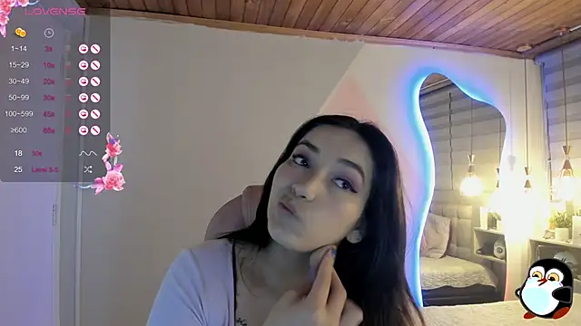 Snapshot of cristal__hot_1 chatting on 4, 11, 2025 cristal hot 1 online show from 4, 11, 2025