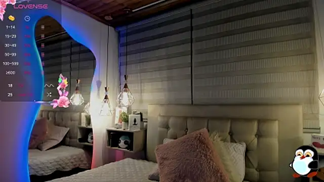 Snapshot of cristal__hot_1 chatting on 14, 11, 2025 cristal hot 1 online show from 14, 11, 2025