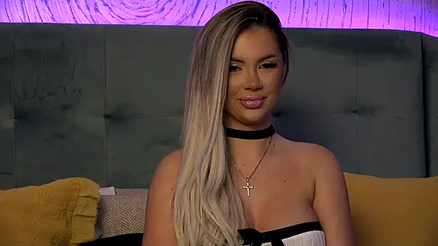 Snapshot of IvyRubens chatting on 11, 2, 2025 IvyRubens online show from 11, 2, 2025