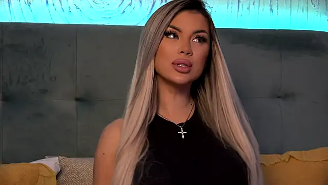 Snapshot of IvyRubens chatting on 20, 2, 2025 IvyRubens online show from 20, 2, 2025