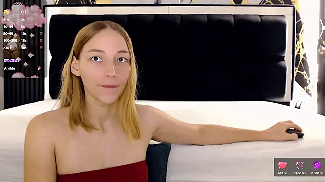 Snapshot of WhiteSun_01 chatting on 4, 3, 2025 WhiteSun 01 online show from 4, 3, 2025
