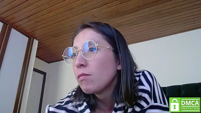 Sophi Cute online show from 4, 1, 2025