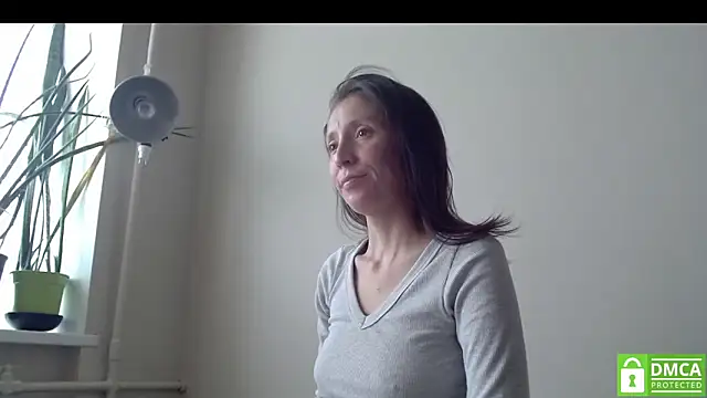 Sophi Cute online show from 4, 10, 2025