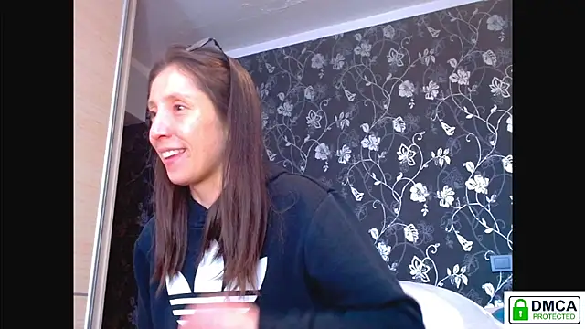 Sophi Cute online show from 7, 4, 2026