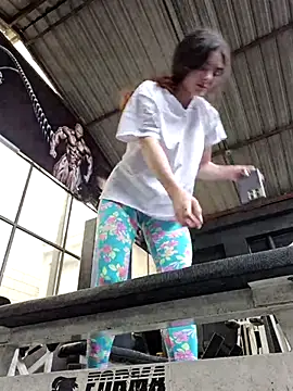 Sam Sara online show from 9, 4, 2026