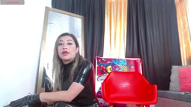 LatexDevil Blondie online show from 9, 12, 2024