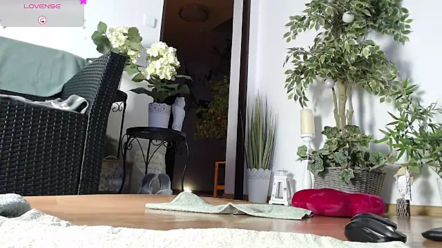 Squirtmania online show from 2, 2, 2025