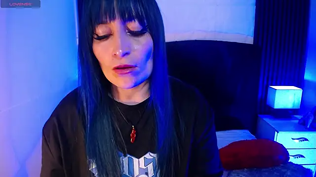 alicia moom online show from 13, 11, 2025