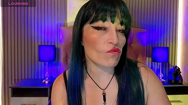 Snapshot of alicia_moom chatting on 20, 6, 2026 alicia moom online show from 20, 6, 2026