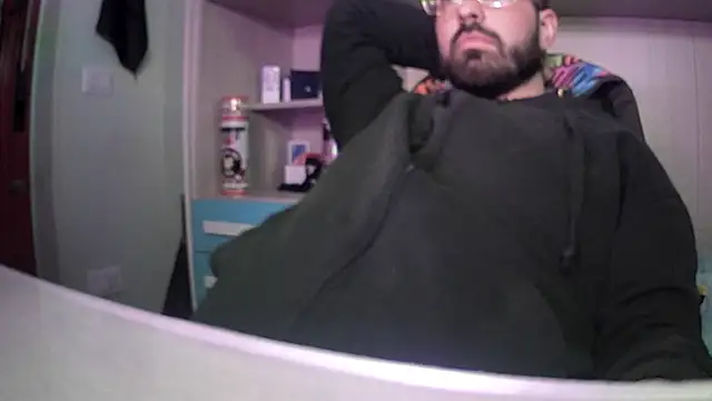 Snapshot of michele1500 chatting on 24, 11, 2025 michele1500 online show from 24, 11, 2025