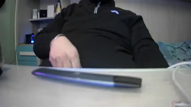 Snapshot of michele1500 chatting on 1, 12, 2025 michele1500 online show from 1, 12, 2025