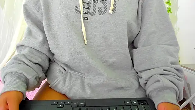 iisabella gonzalez online show from 8, 1, 2025