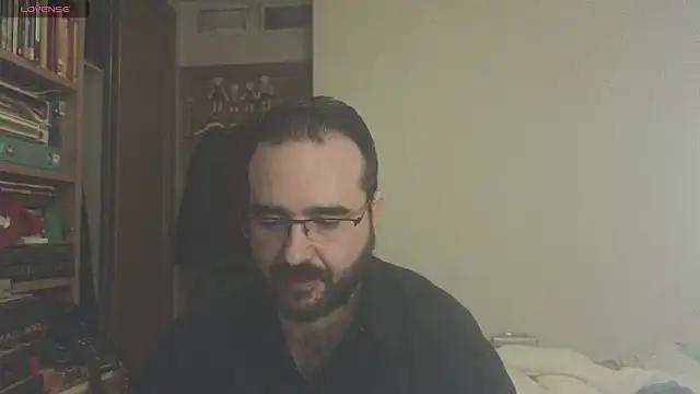 curiosillo83 online show from 4, 3, 2025