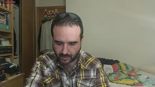 curiosillo83 online show from 3, 10, 2025