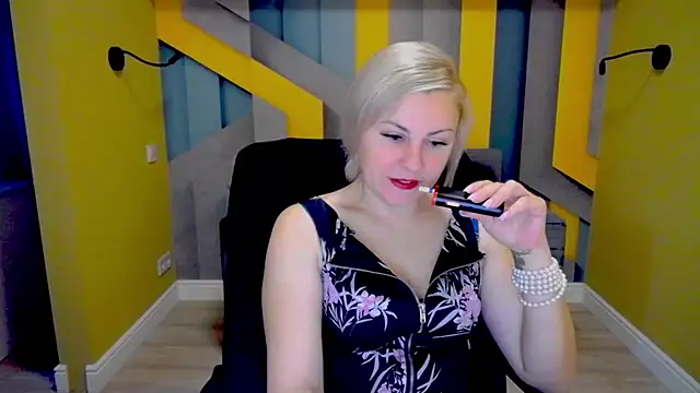 Snapshot of Candy_Long chatting on 3, 12, 2024 Candy Long online show from 3, 12, 2024