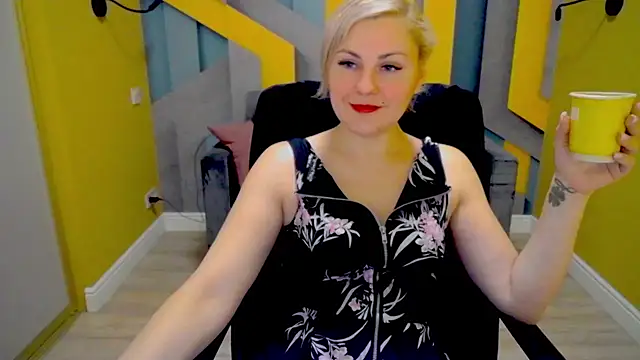 Snapshot of Candy_Long chatting on 3, 12, 2024 Candy Long online show from 3, 12, 2024