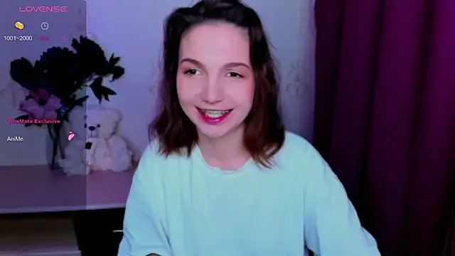 KindHazelHere  online show from 30, 5, 2026