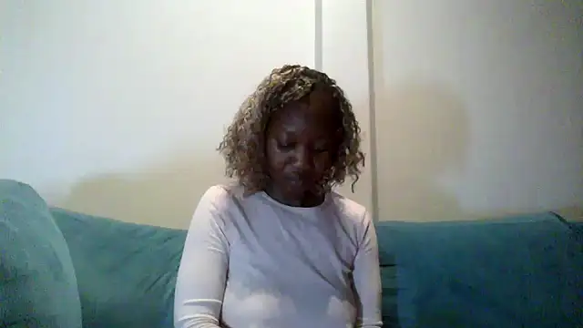 Snapshot of Hardnipples8 chatting on 5, 5, 2026 Hardnipples8 online show from 5, 5, 2026