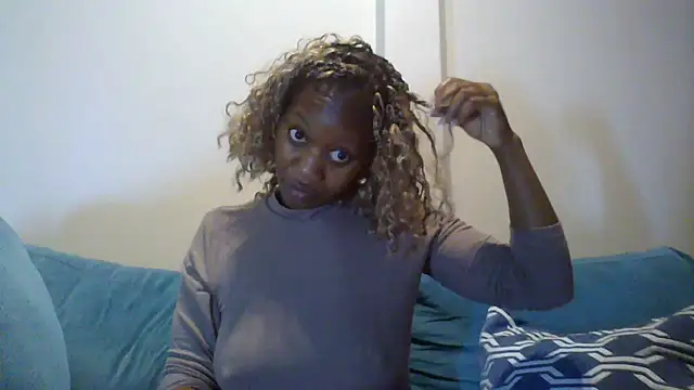 Snapshot of Hardnipples8 chatting on 8, 5, 2026 Hardnipples8 online show from 8, 5, 2026