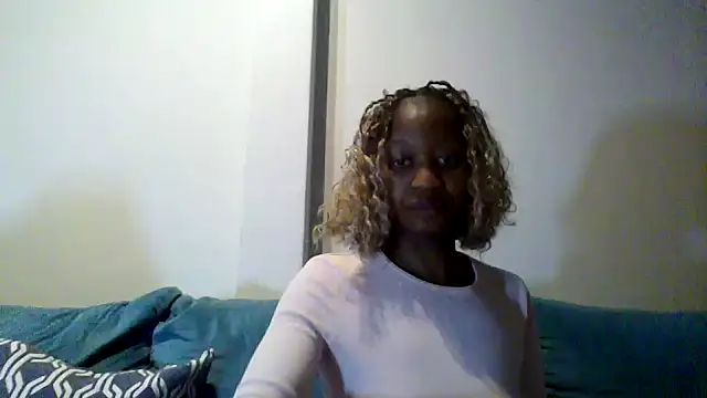 Snapshot of Hardnipples8 chatting on 12, 5, 2026 Hardnipples8 online show from 12, 5, 2026