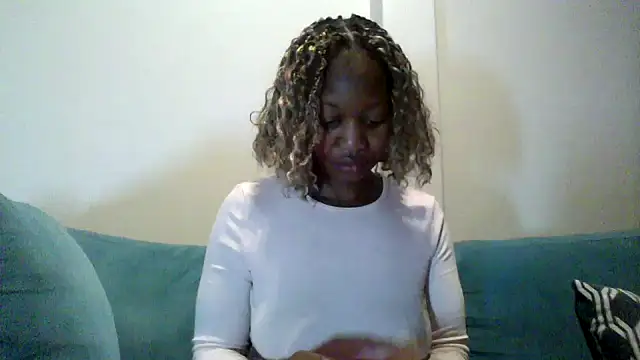 Snapshot of Hardnipples8 chatting on 13, 5, 2026 Hardnipples8 online show from 13, 5, 2026