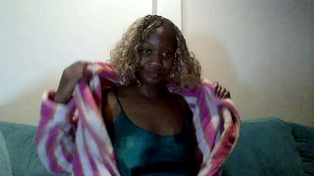 Snapshot of Hardnipples8 chatting on 15, 5, 2026 Hardnipples8 online show from 15, 5, 2026