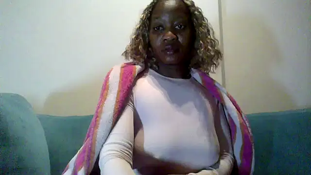 Snapshot of Hardnipples8 chatting on 18, 5, 2026 Hardnipples8 online show from 18, 5, 2026