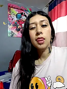 Giuliana90 online show from 3, 3, 2026