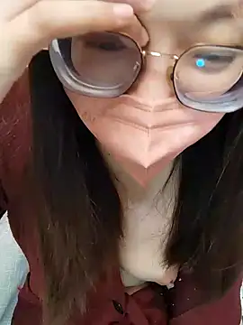 Lu Nana online show from 4, 2, 2025