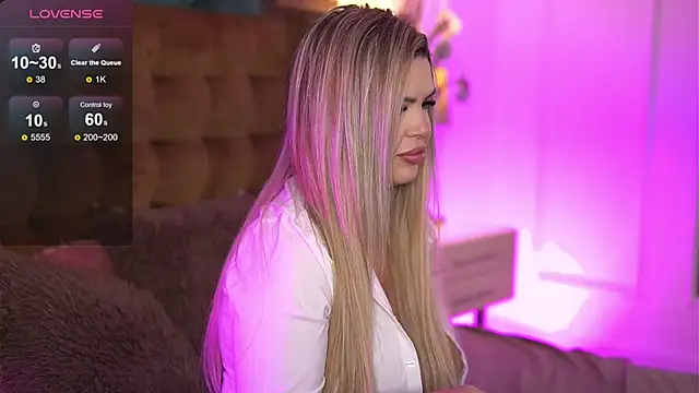 Snapshot of SophieBoobsX chatting on 12, 2, 2025 SophieBoobsX online show from 12, 2, 2025