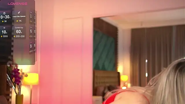 Snapshot of SophieBoobsX chatting on 1, 3, 2025 SophieBoobsX online show from 1, 3, 2025