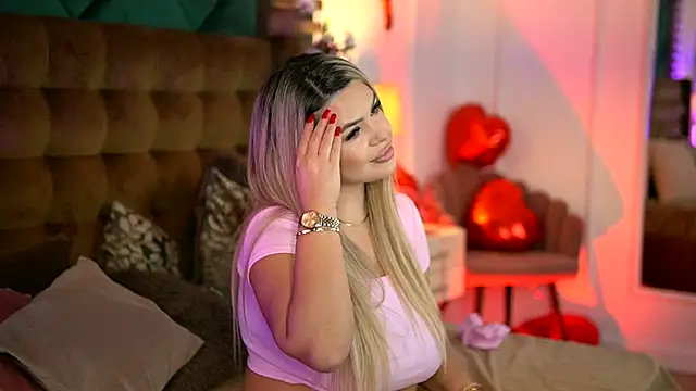 Snapshot of SophieBoobsX chatting on 18, 9, 2025 SophieBoobsX online show from 18, 9, 2025