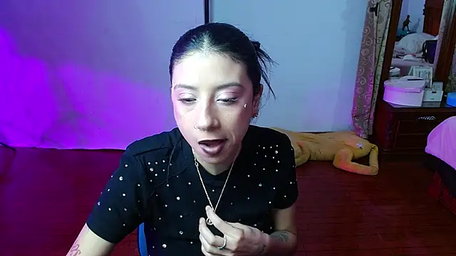 Snapshot of _holy_1 chatting on 27, 5, 2026 holy 1 online show from 27, 5, 2026