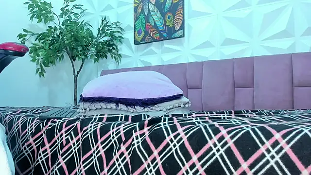 Hellen Sky online show from 1, 3, 2025