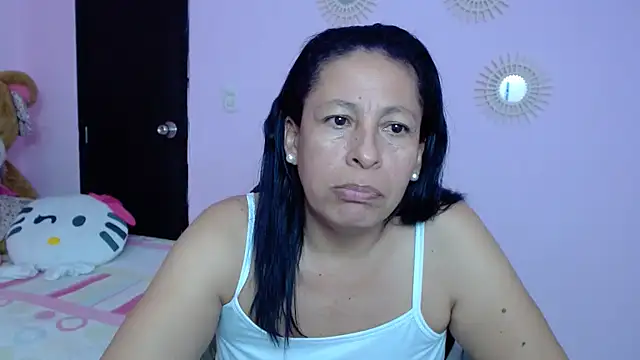 Snapshot of mature_martina chatting on 4, 2, 2025 mature martina online show from 4, 2, 2025