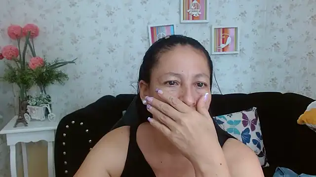 Snapshot of mature_martina chatting on 7, 2, 2025 mature martina online show from 7, 2, 2025