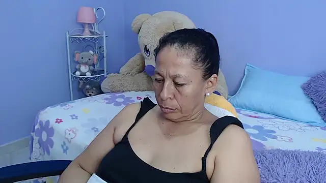 Snapshot of mature_martina chatting on 23, 2, 2025 mature martina online show from 23, 2, 2025