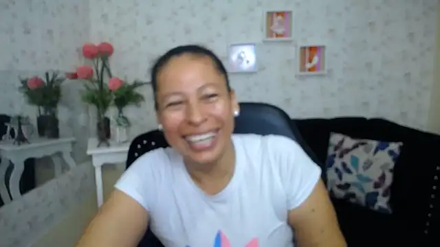 Snapshot of mature_martina chatting on 11, 3, 2025 mature martina online show from 11, 3, 2025