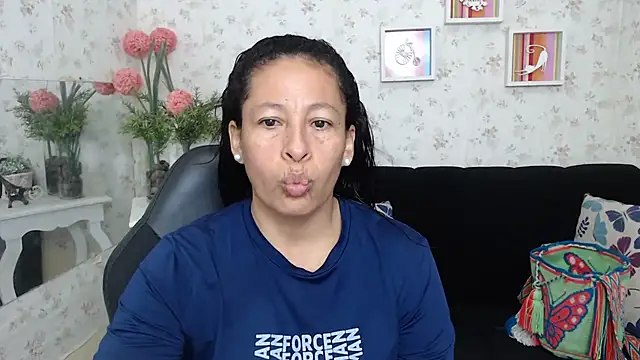 Snapshot of mature_martina chatting on 17, 3, 2025 mature martina online show from 17, 3, 2025